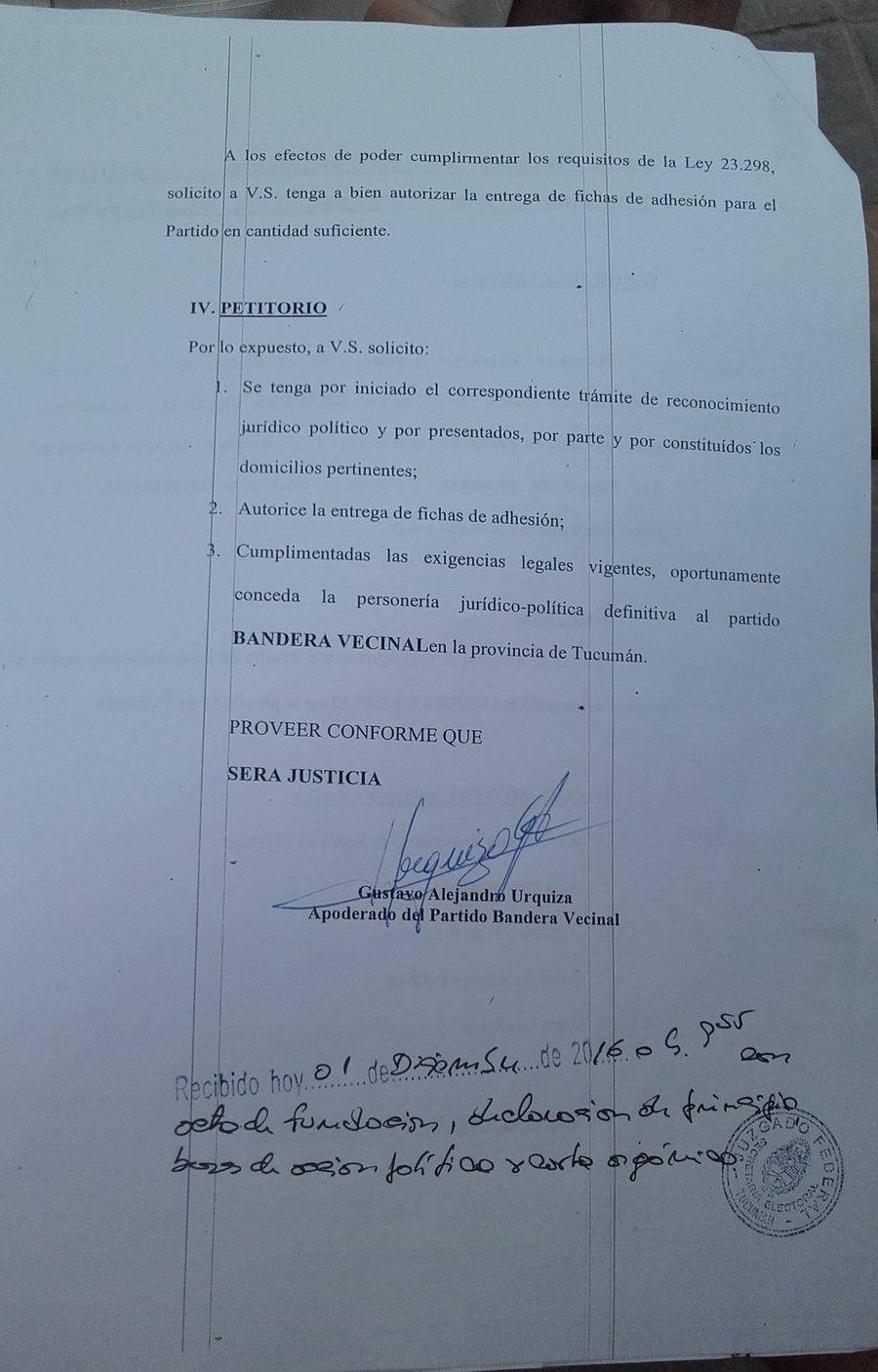 Fascímil última hoja documento presentado, con sello Justicia