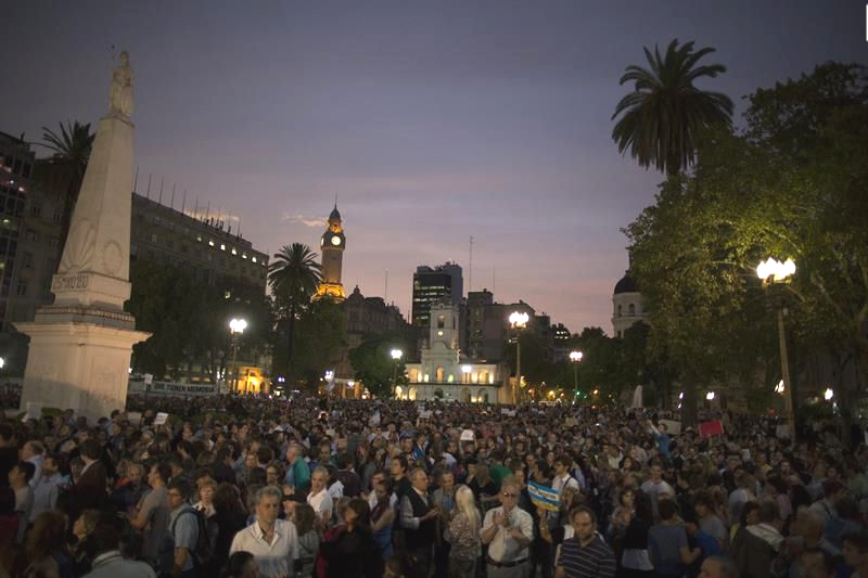 20150119-marcha-plaza-mayo-nisman